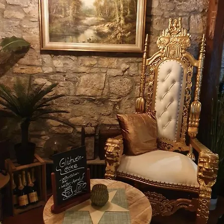 & Restaurant Sonnenhoefle Hotell Sommerhausen