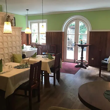 호텔 & Restaurant Sonnenhoefle 솜머하우젠