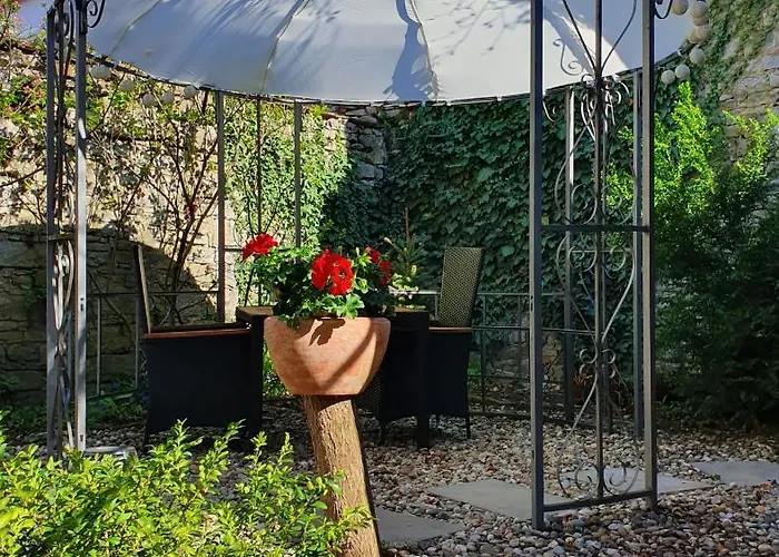 Hotel & Restaurant Sonnenhoefle Sommerhausen